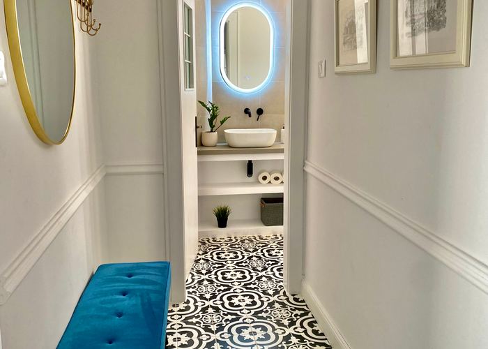 Hol intrare spațios apartament Brașov
